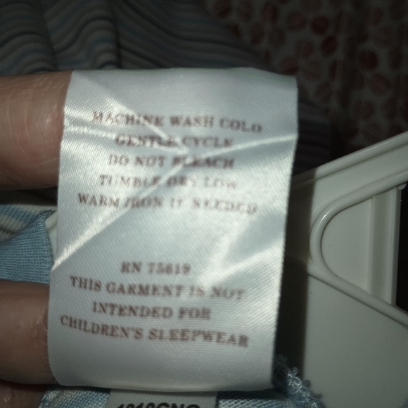 3 months Bloomingdales baby boy train footie outfit - Picture 6 of 6